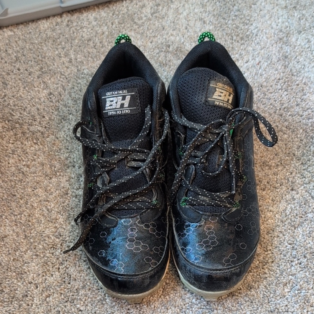 Under Armour Black and Green Kids Sneakers